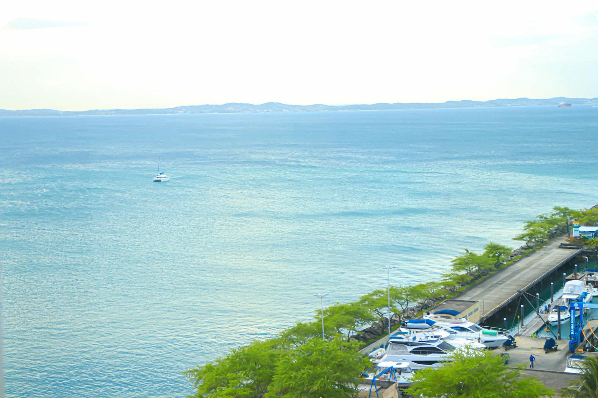 萨尔瓦多Cloc Marina Vista Mar P/ A Baia De Todos Os Santos公寓 外观 照片